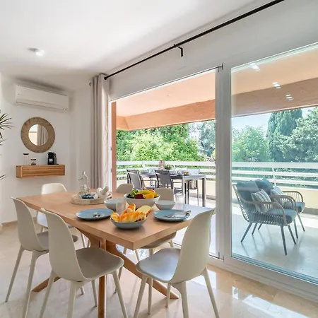 With Pool In The Heart Of Apartamento Marbella