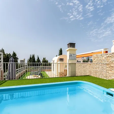 With Pool In The Heart Of Apartamento