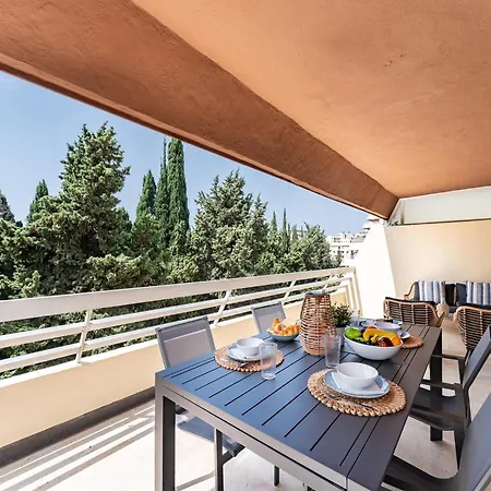 Apartment With Pool In The Heart Of Marbella