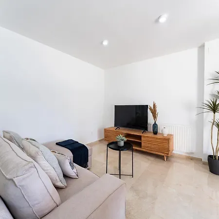 With Pool In The Heart Of Appartement *