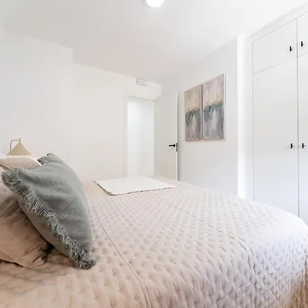 Appartement With Pool In The Heart Of *