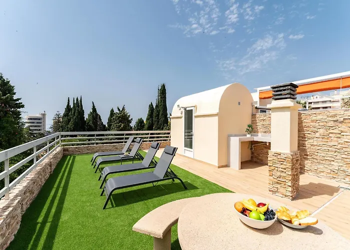 דירה With Pool In The Heart Of מארבלה