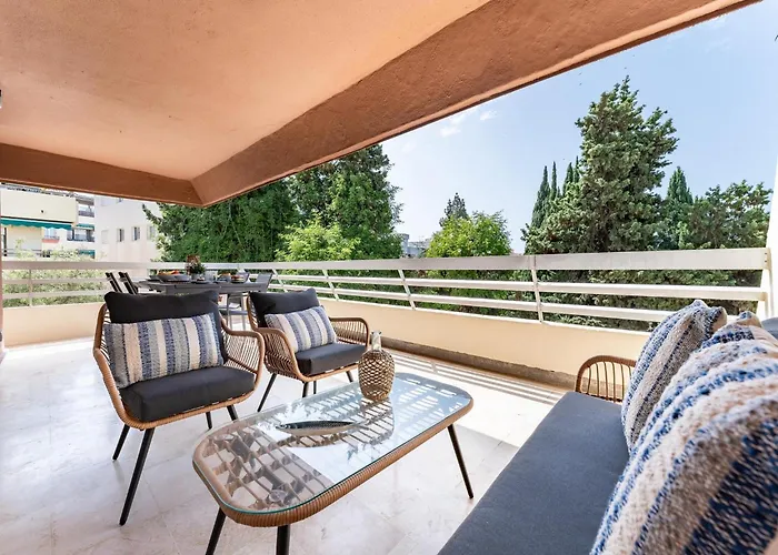 شقة With Pool In The Heart Of ماربيا