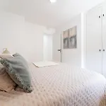 Apartment With Pool In The Heart Of *